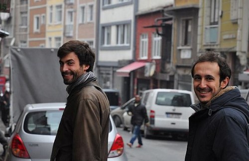 1.1419699392.cyril-und-sein-mitbewohner-nada-aus-syrien