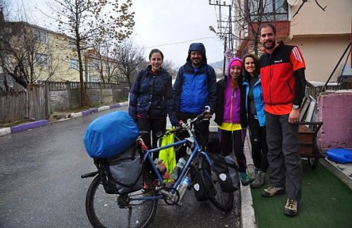 1.1419699392.das-nette-gr-ppchen-aus-istanbul