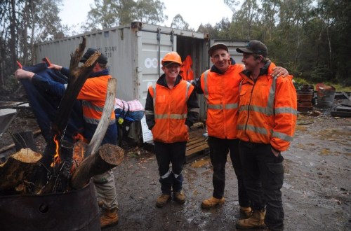 1.1480832592.men-having-a-fire