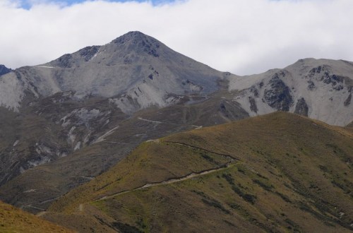 1.1484431537.zick-zack-rauf---too-much